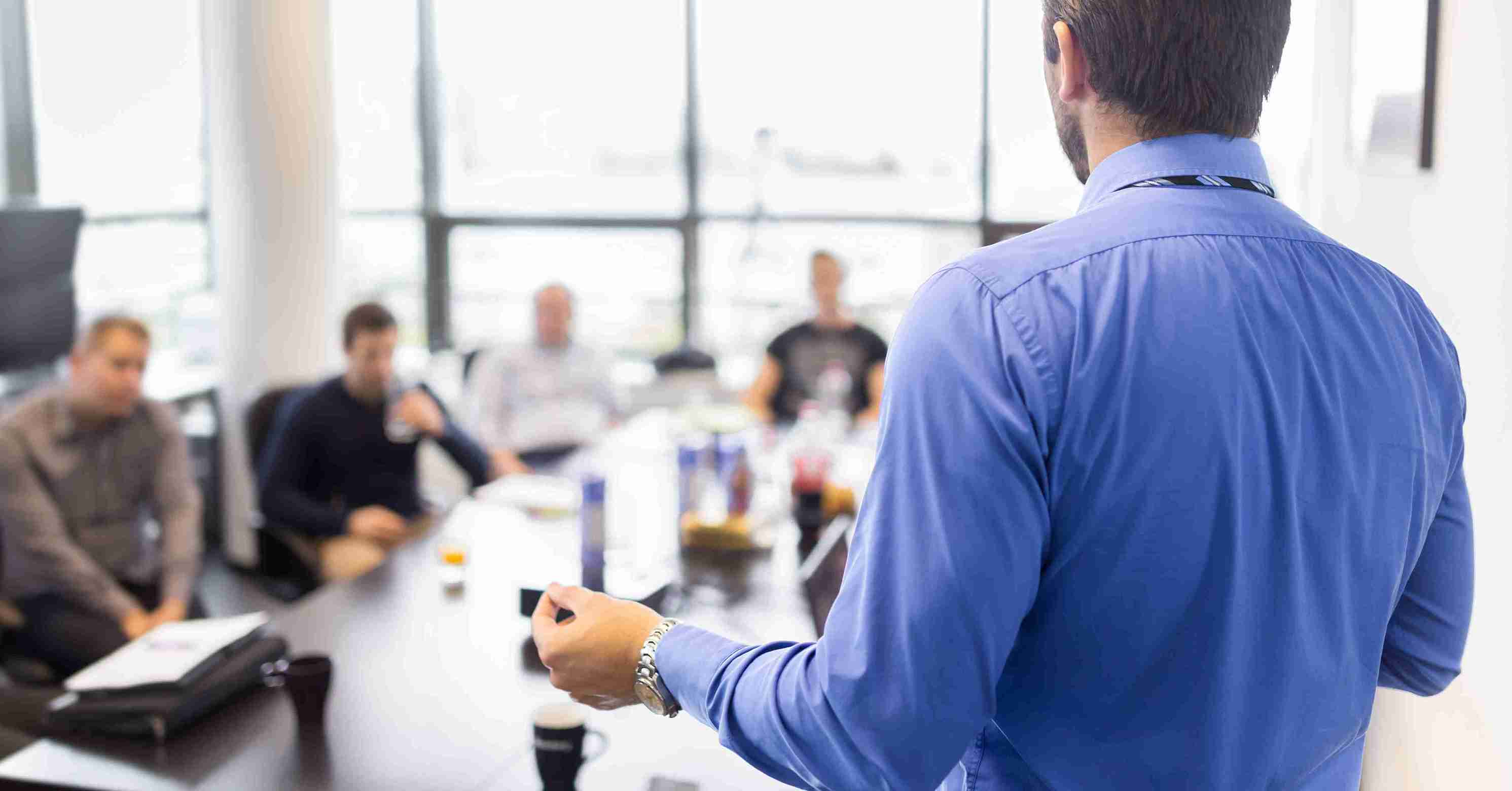 BtoBマーケティングにおける営業部門との連携方法